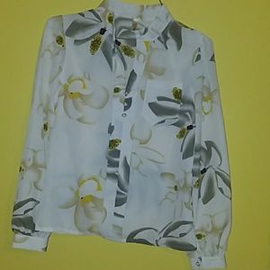 Authentic American Heritage Tops - Teens blouse Authentic American Heritage Tops - Teens blouse
